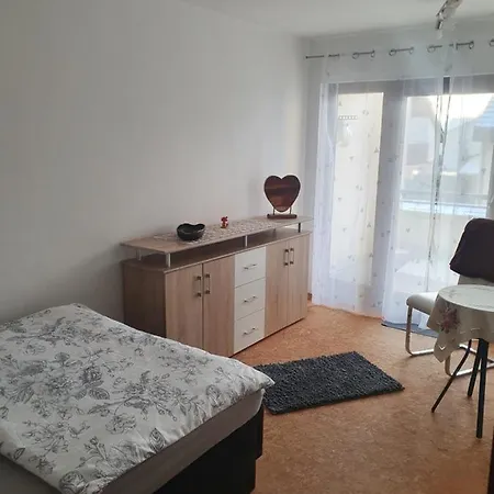 Apartment 5 In Ruhiger Lage Nähe Heilbronn
